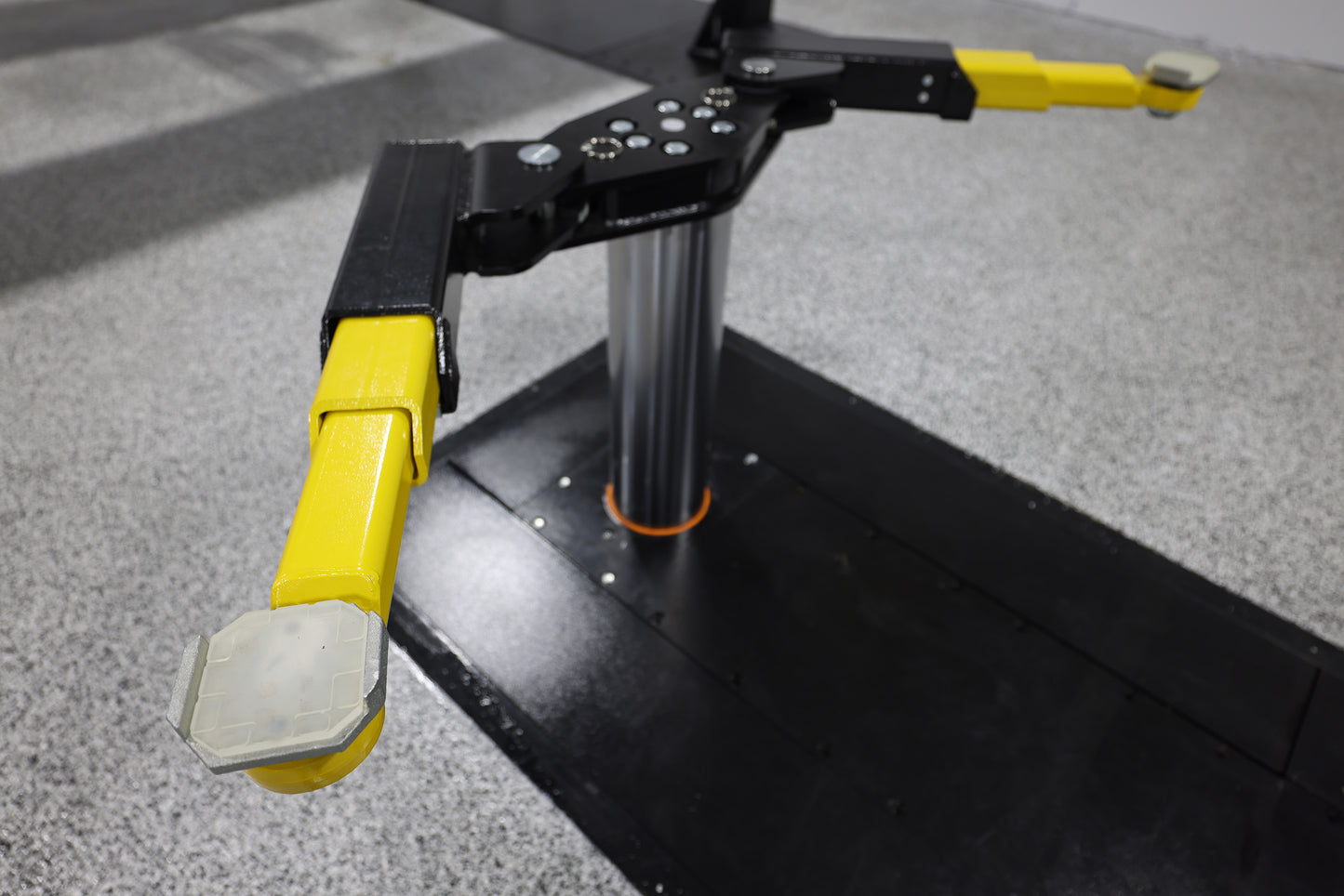 Challenger EW1020 Series 10K Wide Inground Lift